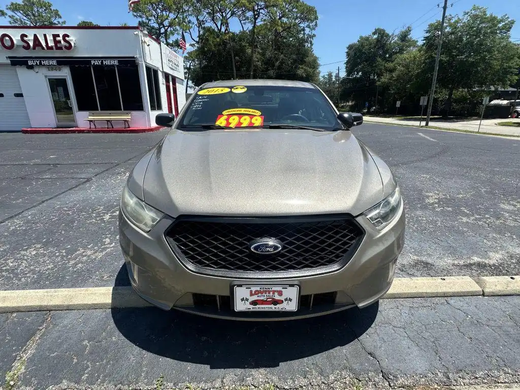 2015 Ford Taurus's photo