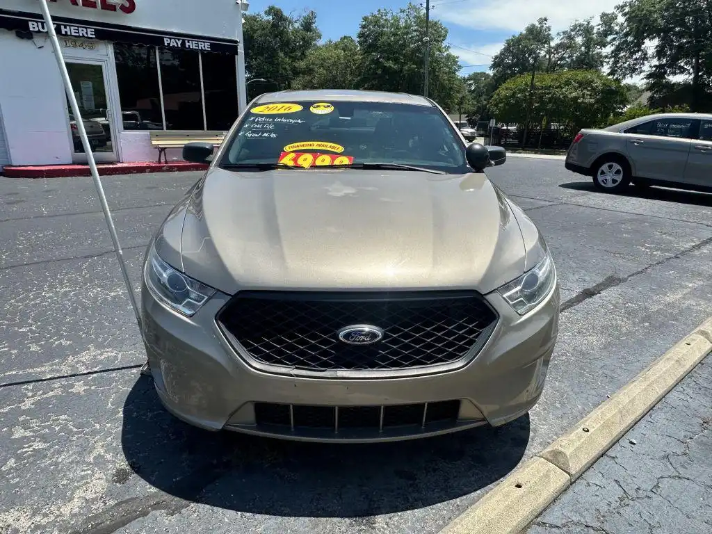 2016 Ford Taurus's photo