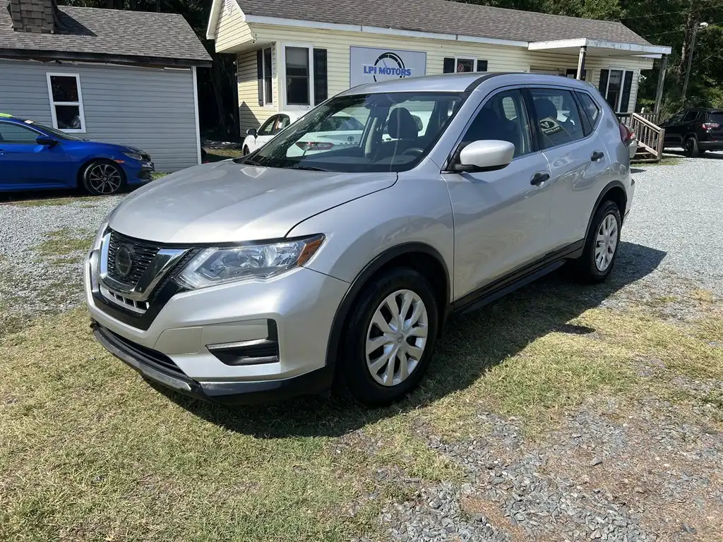 2018 Nissan Rogue S FWD's photo