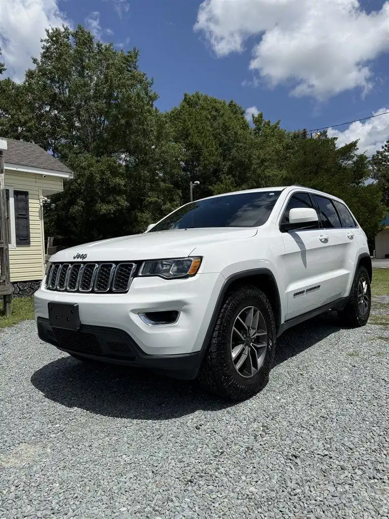 2020 Jeep Grand Cherokee Laredo E 4WD's photo