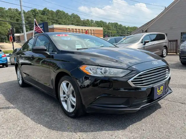 2018 Ford Fusion SE FWD's photo