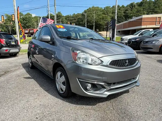 2019 Mitsubishi Mirage ES CVT's photo