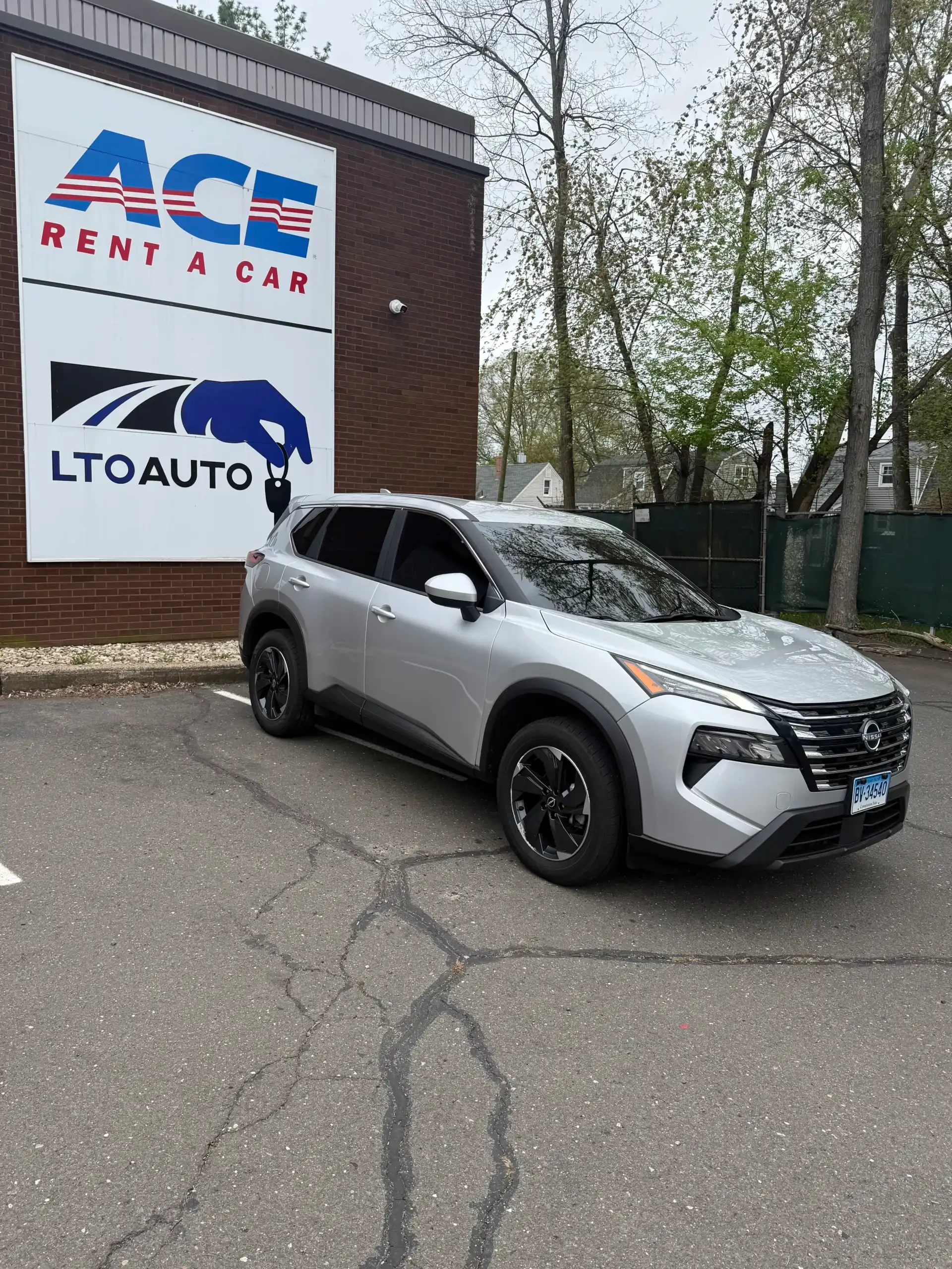 2025 Nissan Rogue SV AWD's photo