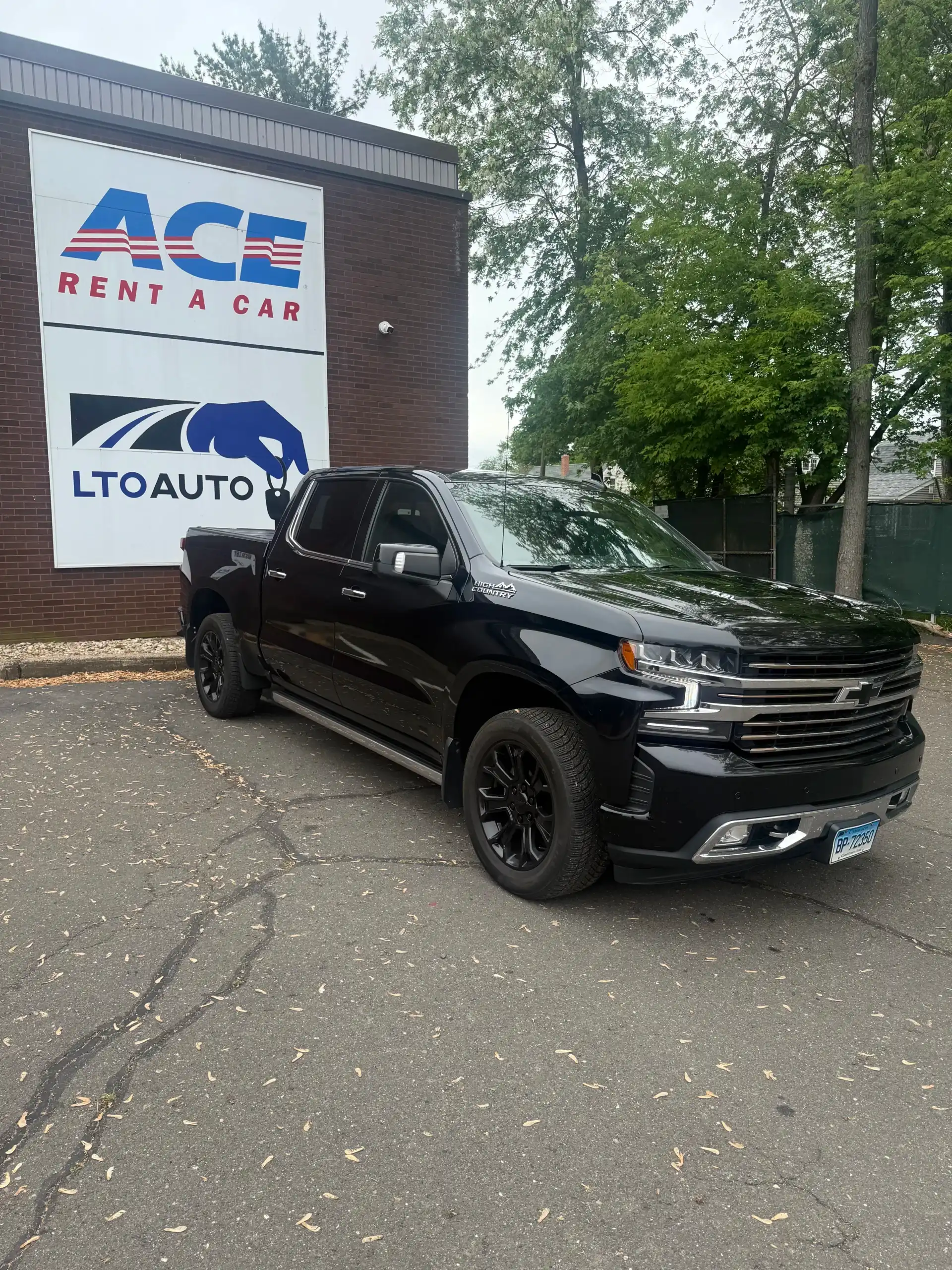 2021 Chevrolet Silverado 1500 High Country 4WD Crew Cab Short Box's photo