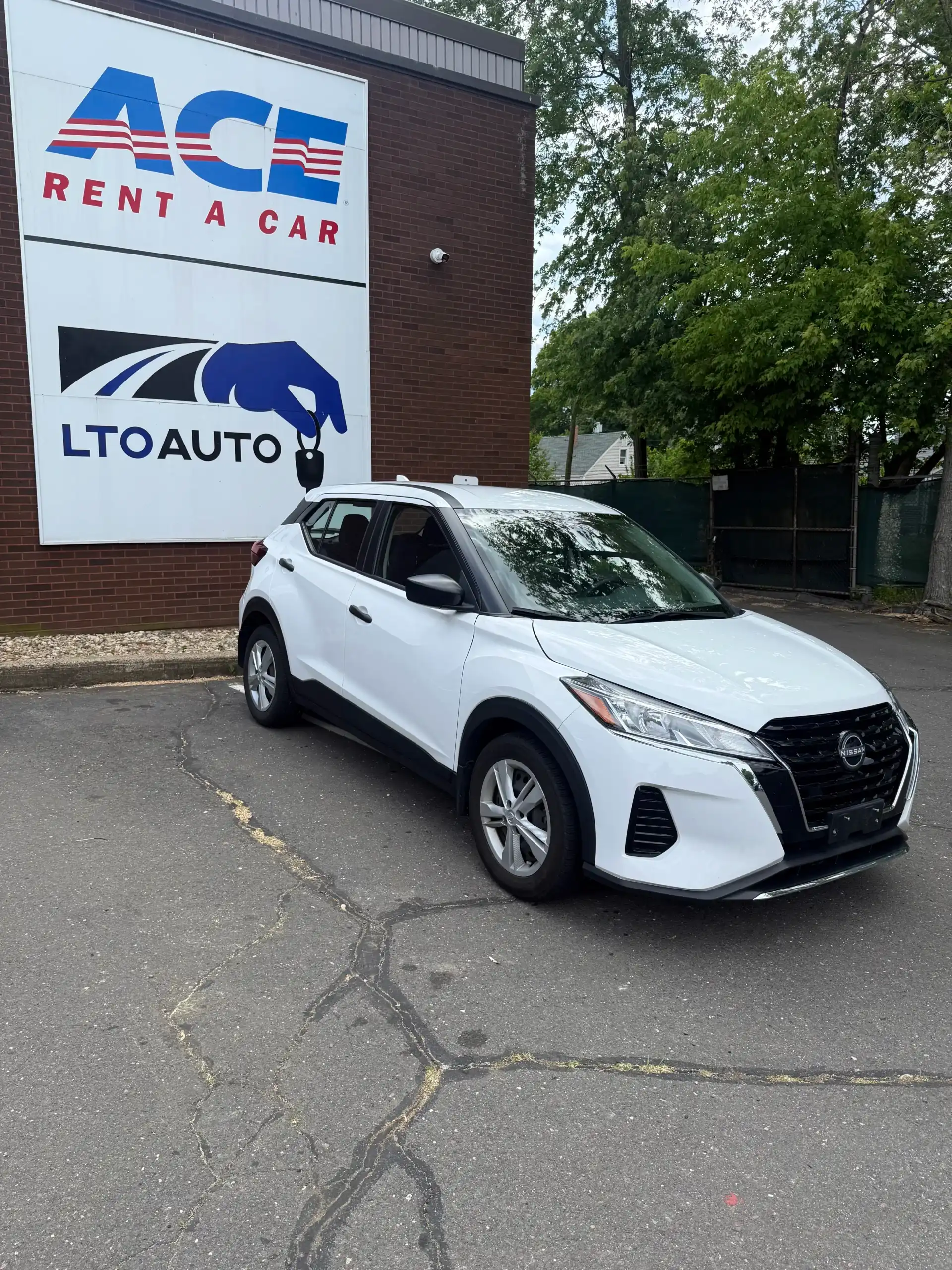 2023 Nissan Kicks 1.6 S's photo