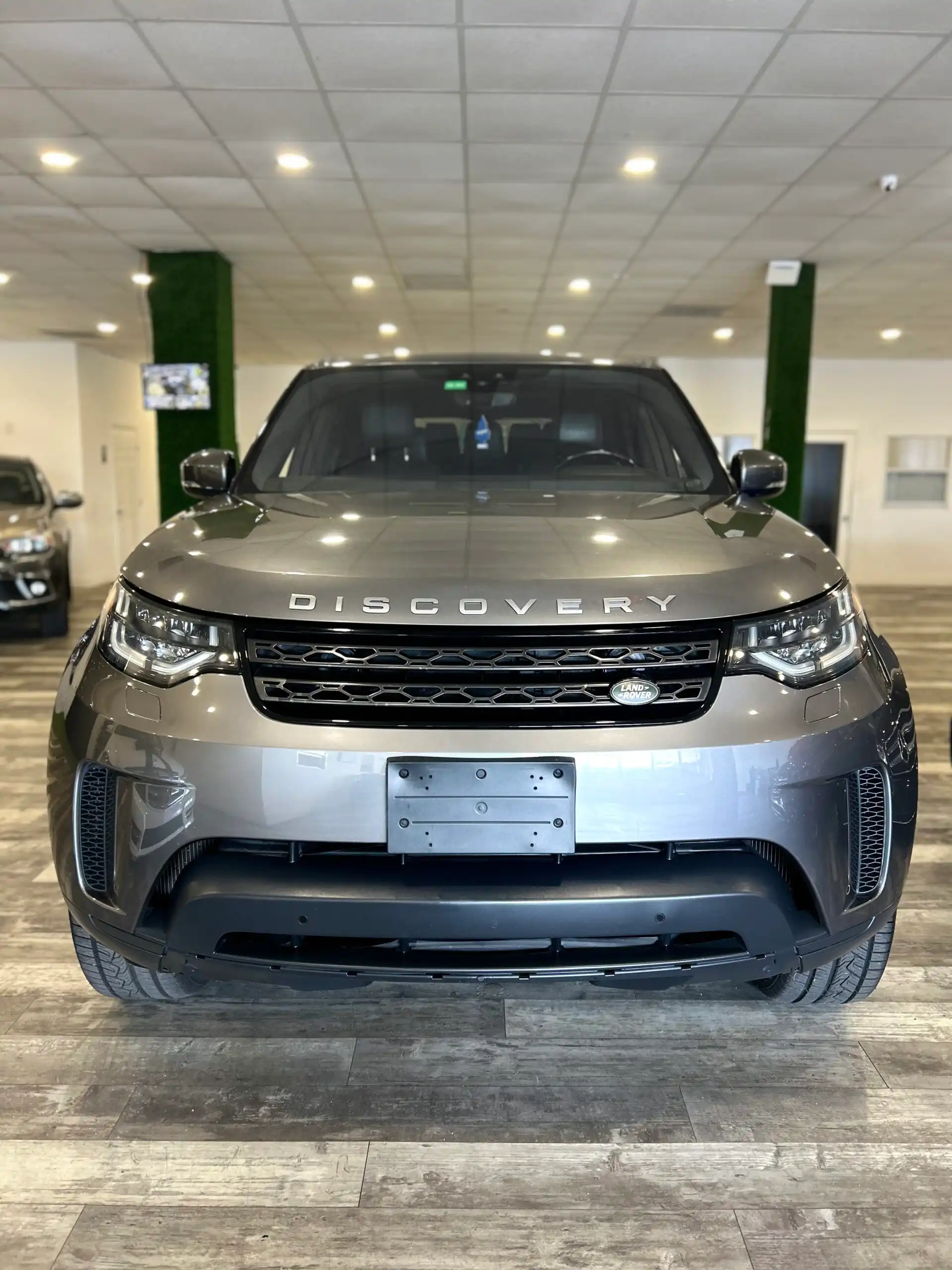 2019 Land Rover Discovery SE SC V6's photo