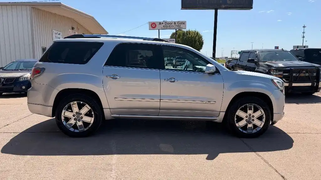 2014 GMC Acadia AWD Denali's photo