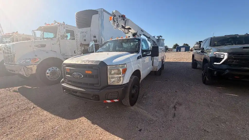 2013 Ford F-350 XL Regular Cab 141-In DRW's photo