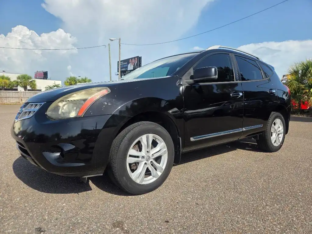 2015 Nissan Rogue Select S FWD's photo