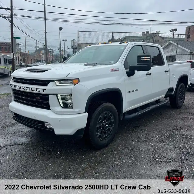 2022 Chevrolet Silverado HD LT 4WD Crew Cab Standard Box's photo