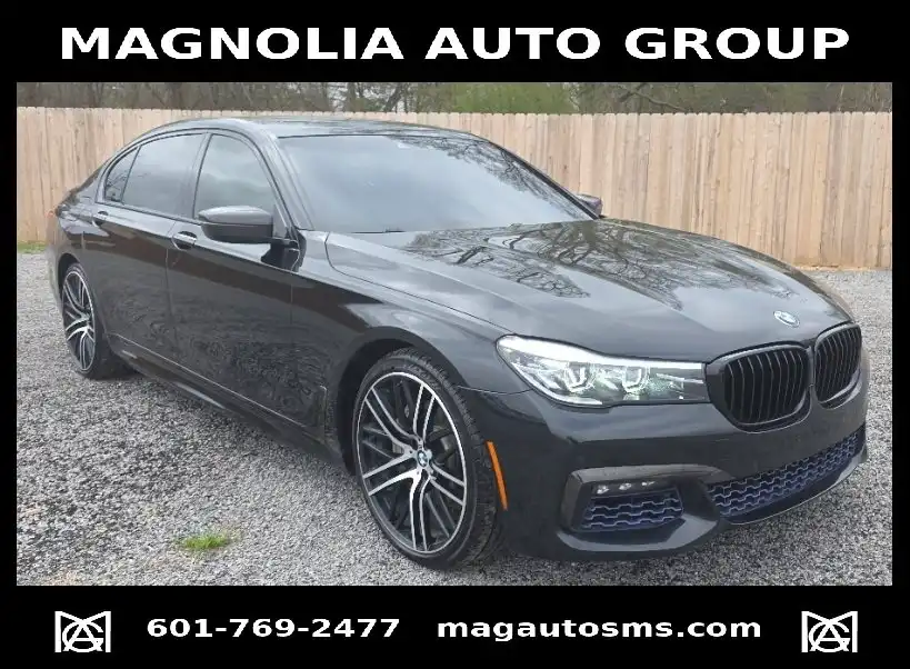 2018 BMW 7 Series 740i's photo