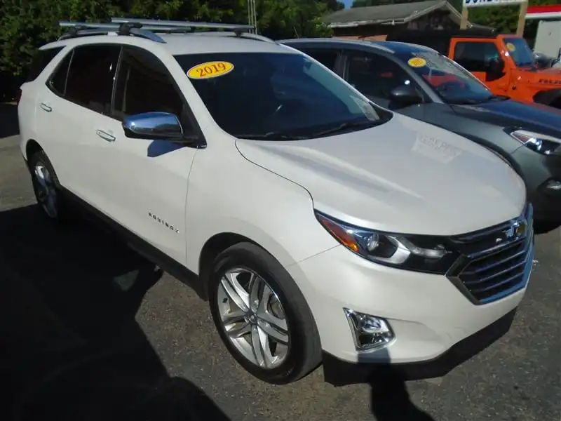 2019 Chevrolet Equinox AWD Premier 2.0T's photo