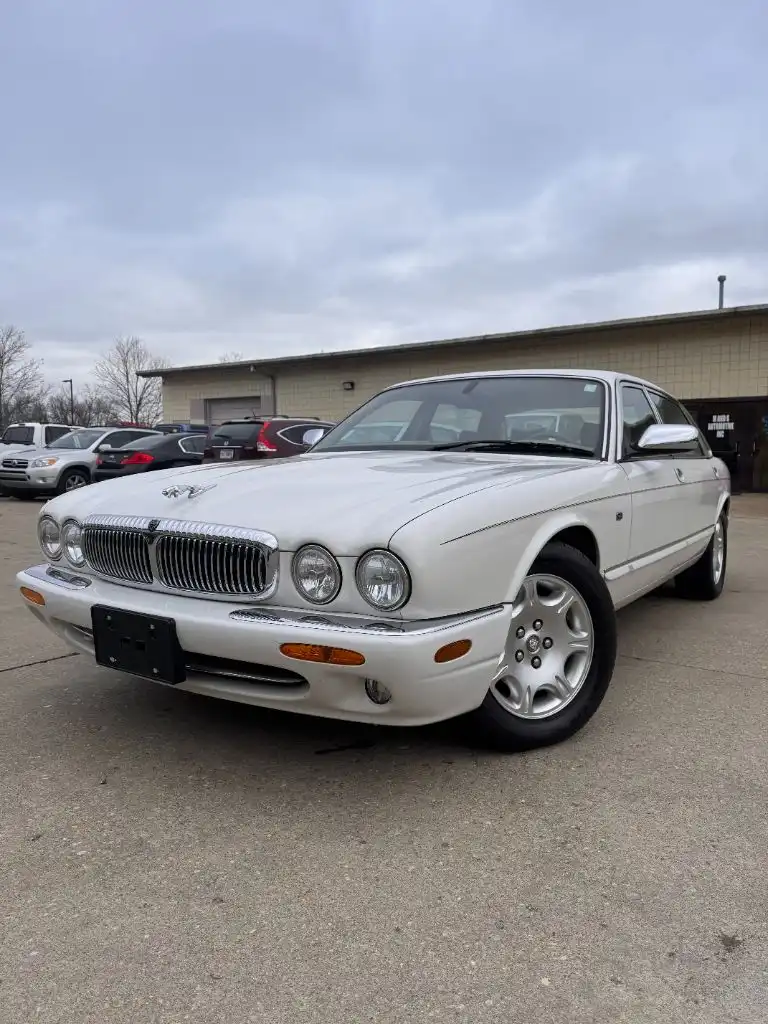 2001 Jaguar XJ Vanden Plas's photo