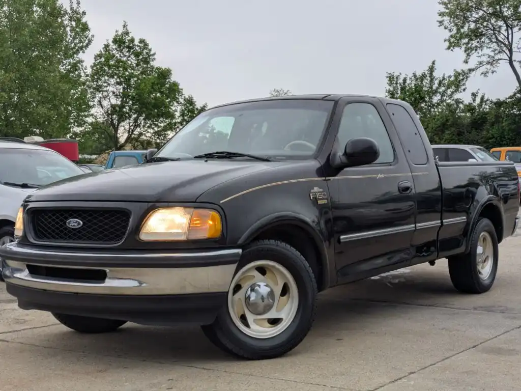 1998 Ford F-150 XLT SUPERCAB SWB STYLESIDE's photo