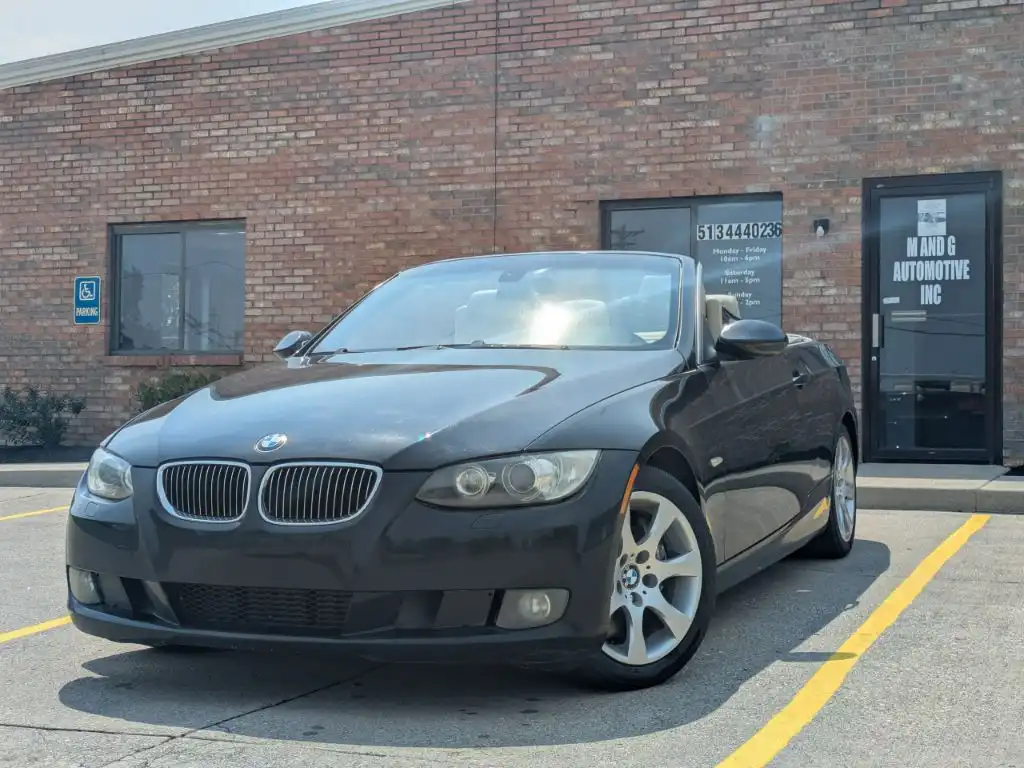 2009 BMW 3 Series 335i Convertible's photo