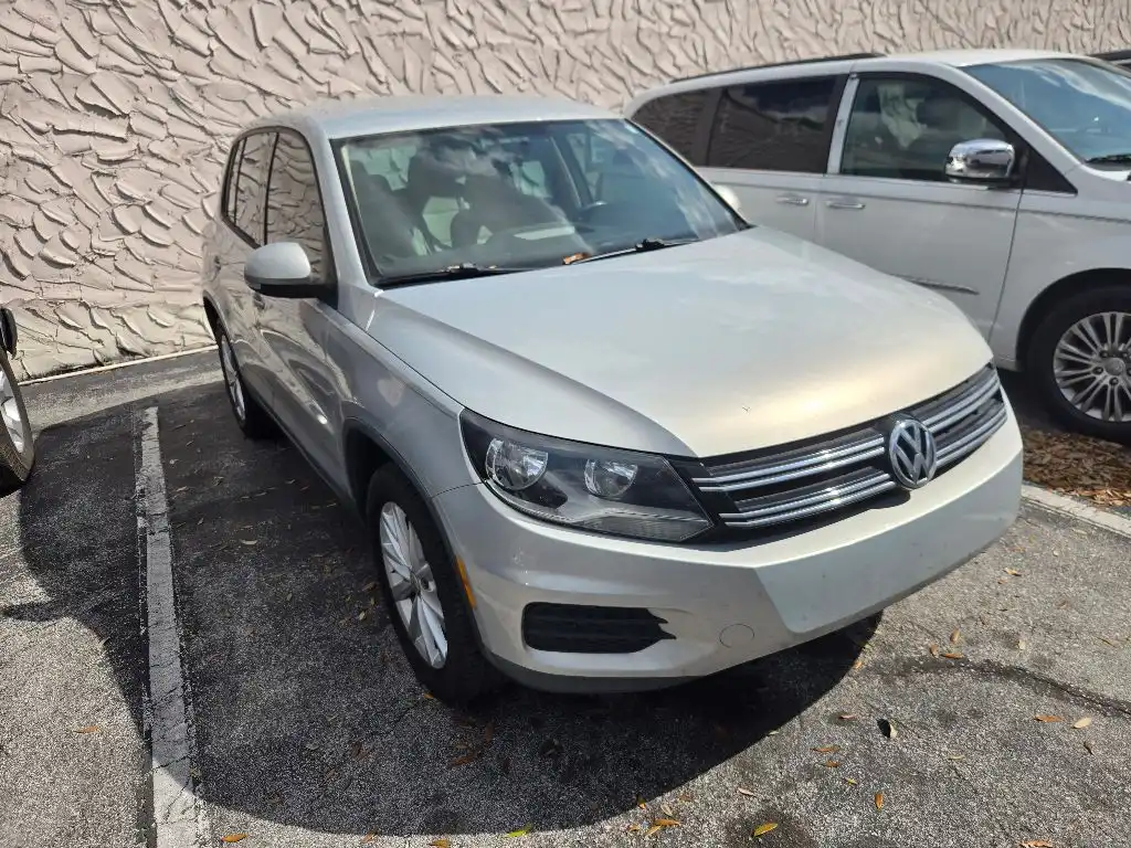 2014 Volkswagen Tiguan 2.0T S Auto's photo