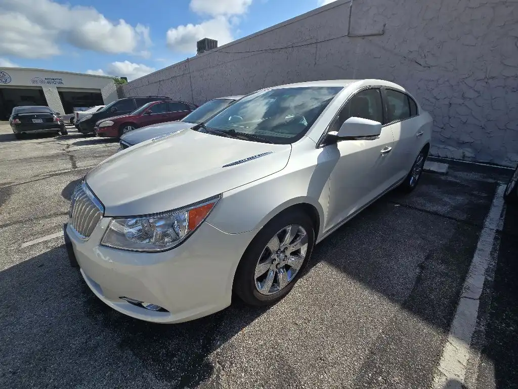 2010 Buick LaCrosse CXL's photo
