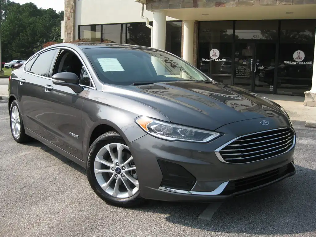 2019 Ford Fusion SEL's photo