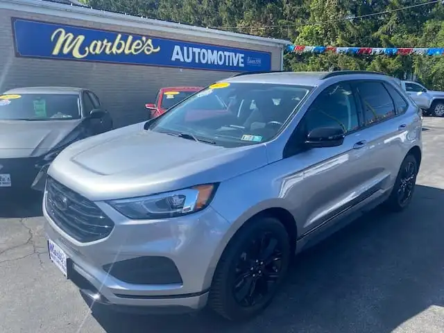 2022 Ford Edge SE AWD's photo