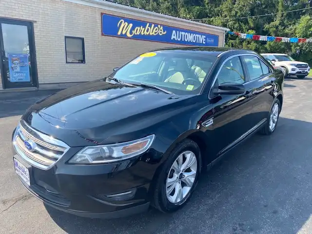 2012 Ford Taurus SEL FWD's photo
