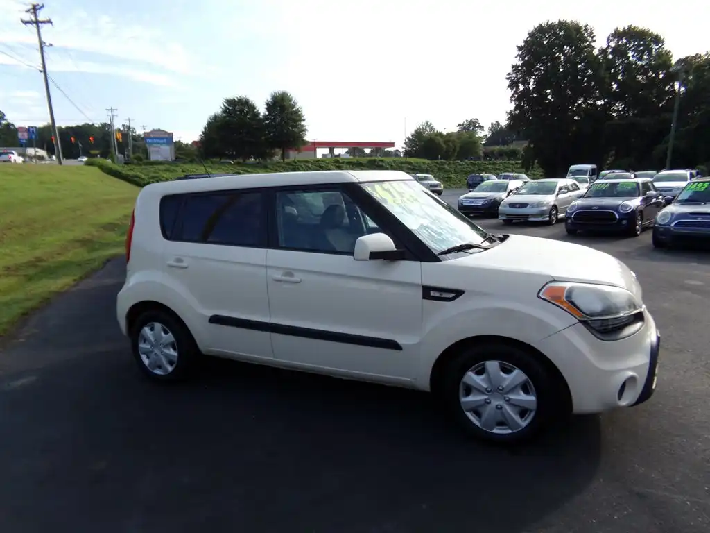 2012 Kia Soul 1.6L Base's photo