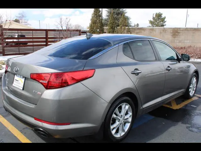 2013 Kia Optima EX Auto photo 3