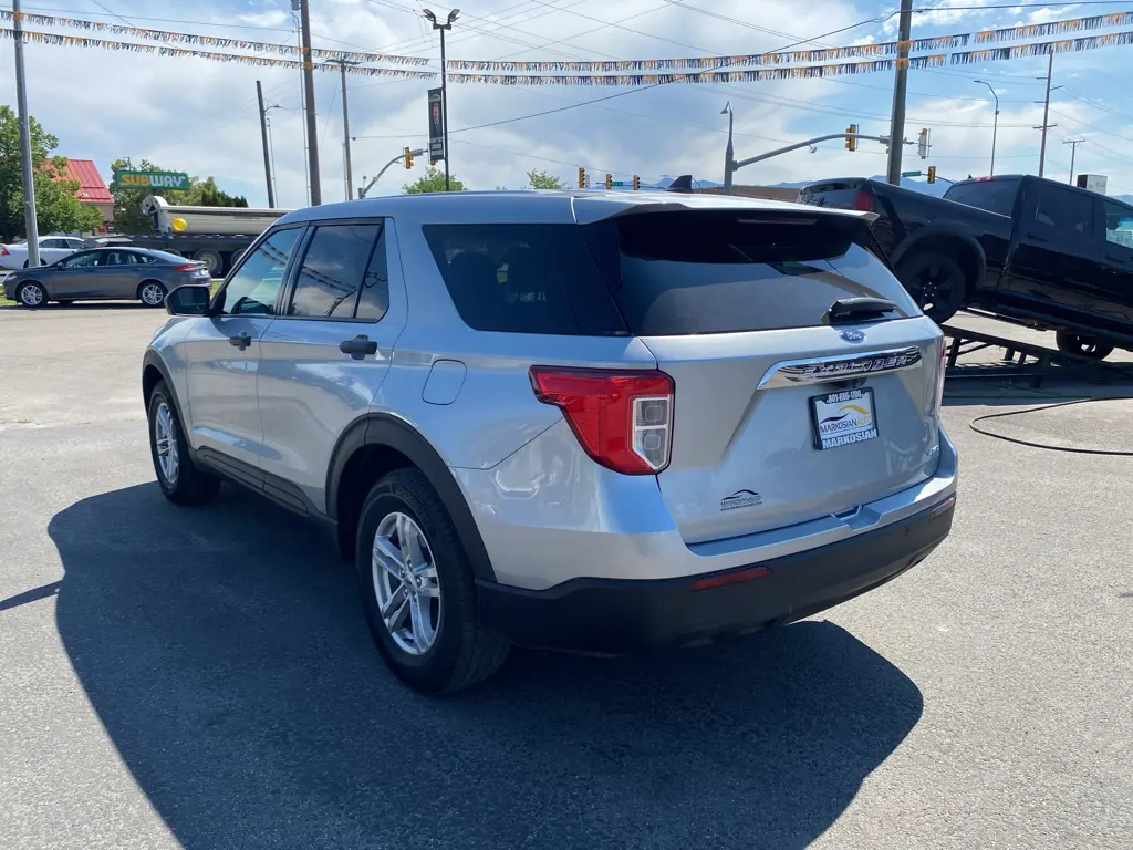 2022 Ford Explorer Base 4WD photo 5