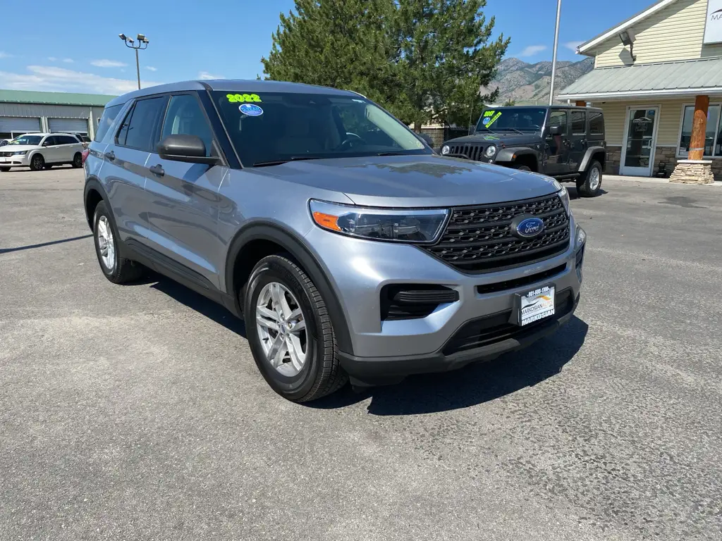 2022 Ford Explorer Base 4WD photo 1