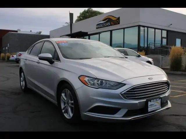 2018 Ford Fusion SE FWD's photo