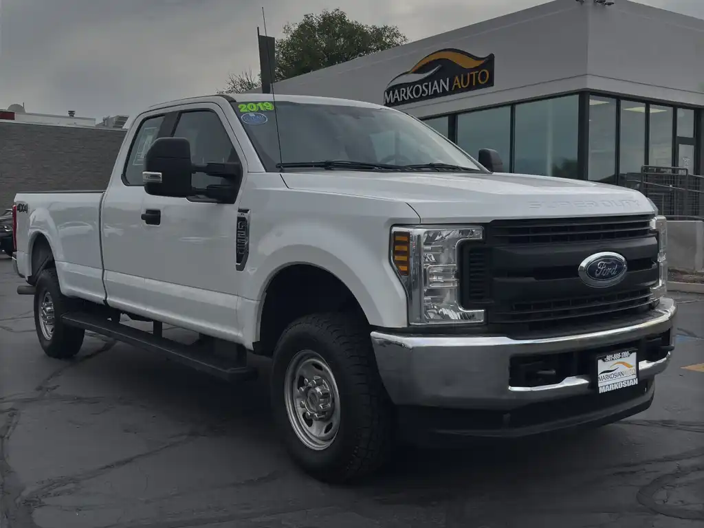 2019 Ford F-250 XL 4x4 SuperCab 8' Box's photo