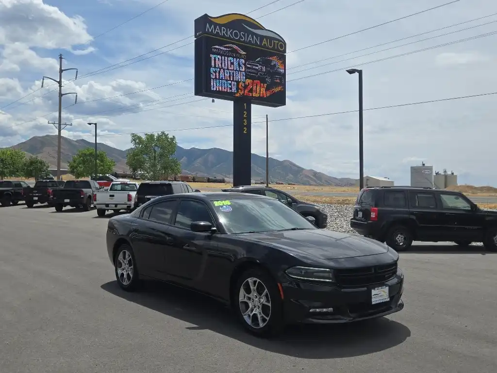 2016 Dodge Charger SXT AWD's photo