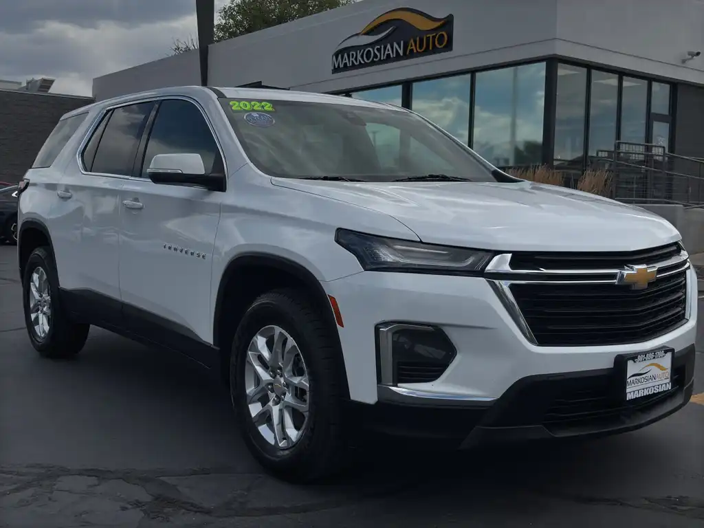 2022 Chevrolet Traverse FWD 1FL's photo
