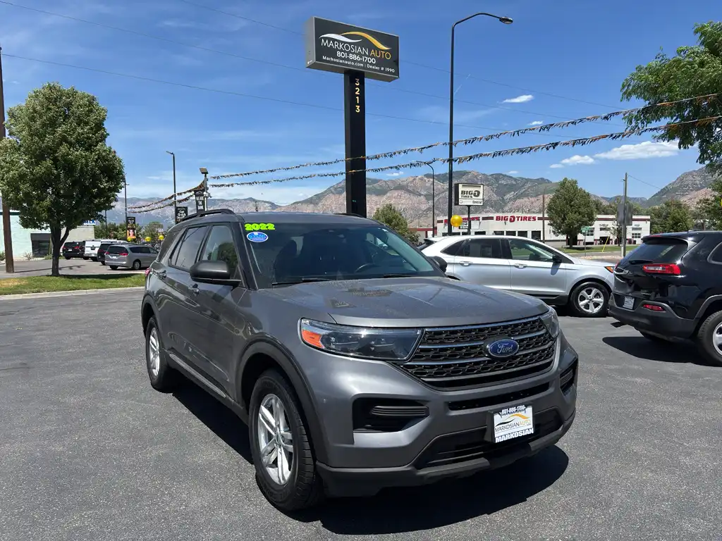 2022 Ford Explorer XLT 4WD's photo