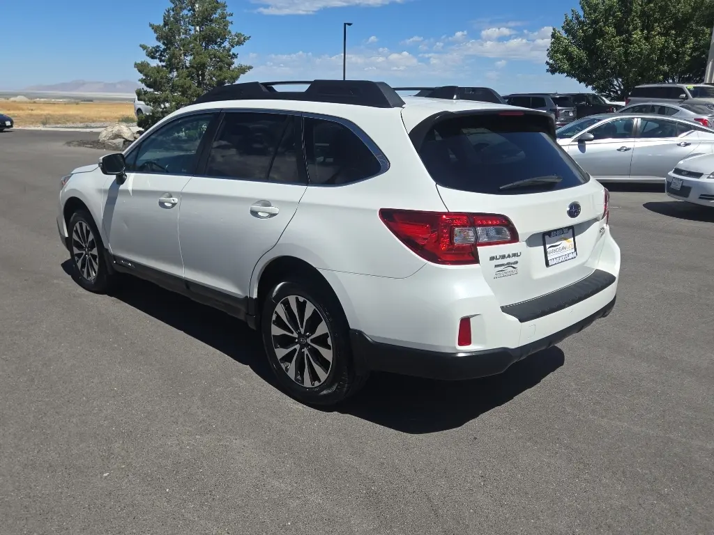 2017 Subaru Outback 2.5i Limited photo 5