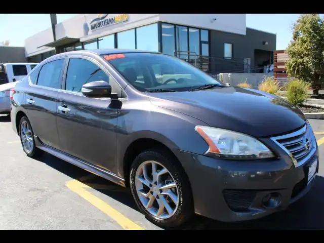 2015 Nissan Sentra SR CVT's photo