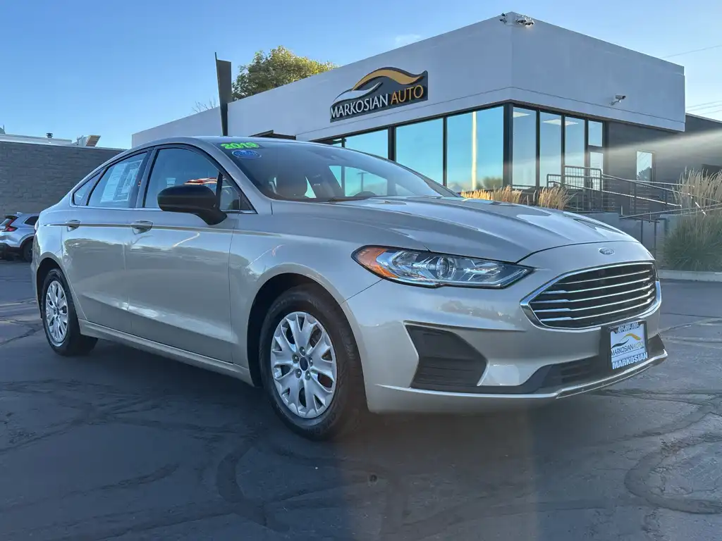 2019 Ford Fusion S FWD's photo