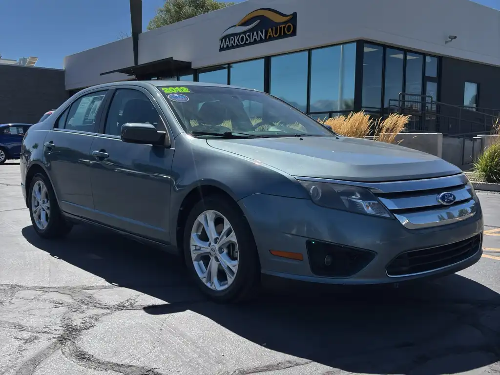 2012 Ford Fusion SE I-4's photo