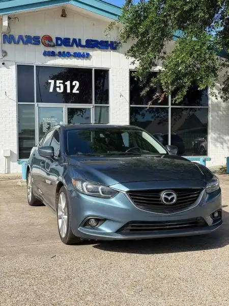 2017 Mazda EZ-6 i Touring Auto's photo