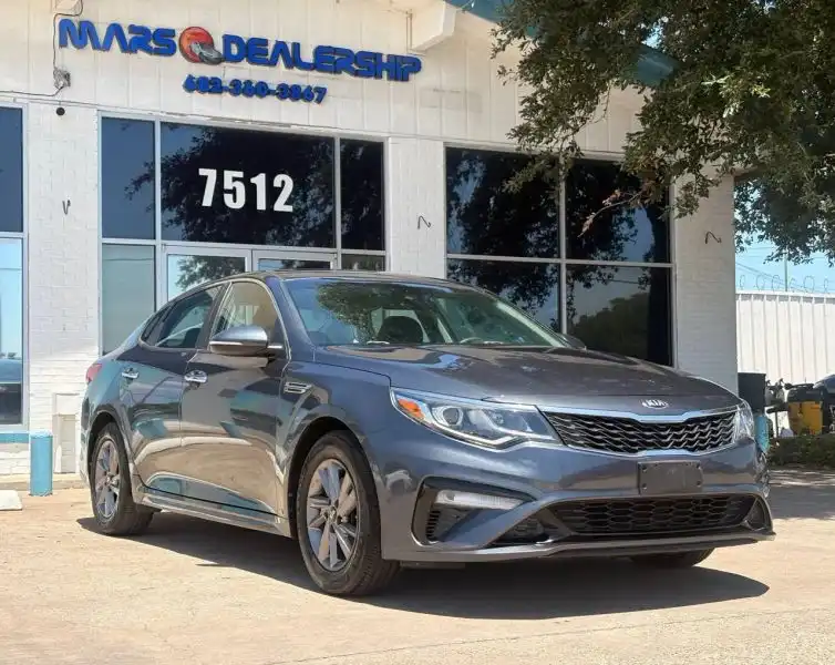 2020 Kia Optima LX AT's photo