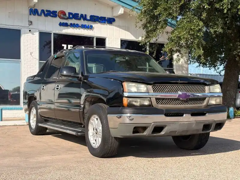 2004 Chevrolet Avalanche 2WD 1500 Series's photo