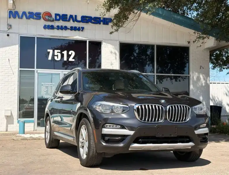 2019 BMW X3 sDrive30i's photo