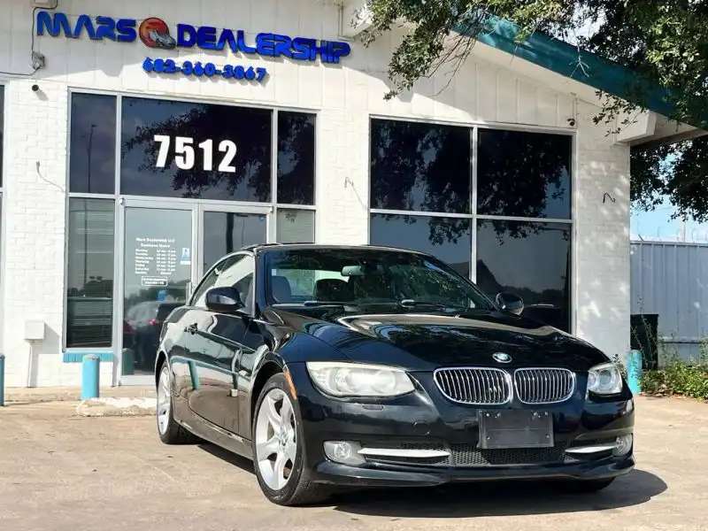 2012 BMW 3 Series 335i Convertible's photo