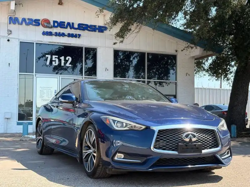 2017 INFINITI Q60 3.0t Premium's photo