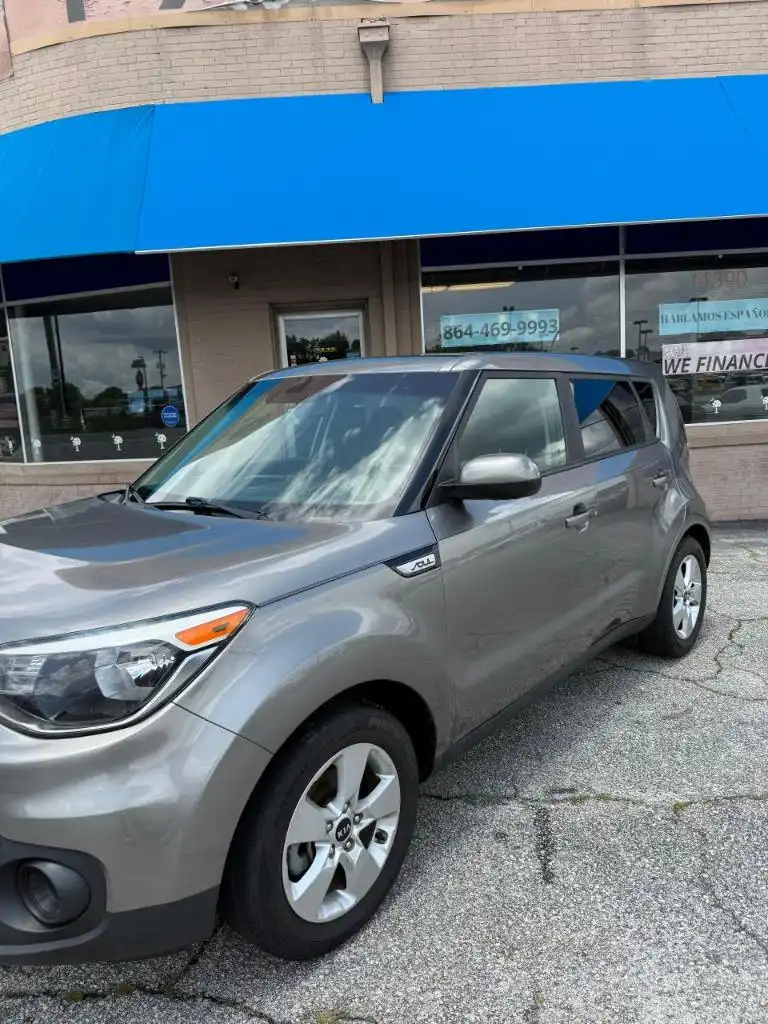 2017 Kia Soul 1.6L Base 6 A/T's photo