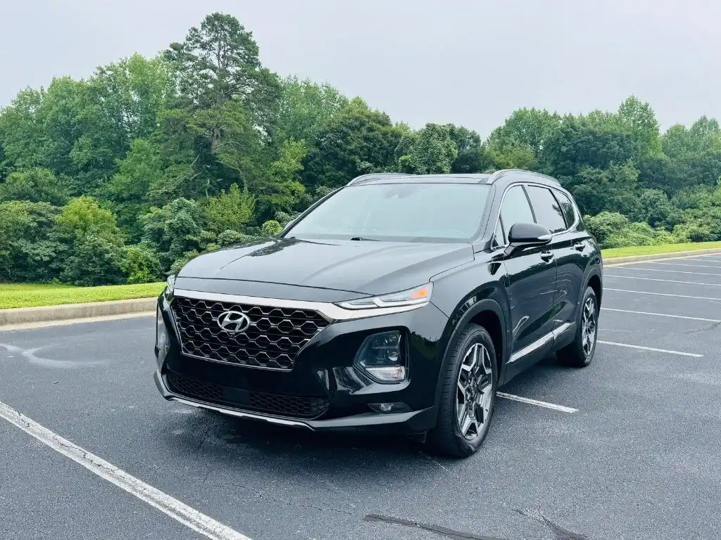 2019 Hyundai Santa Fe Ultimate 2.4's photo