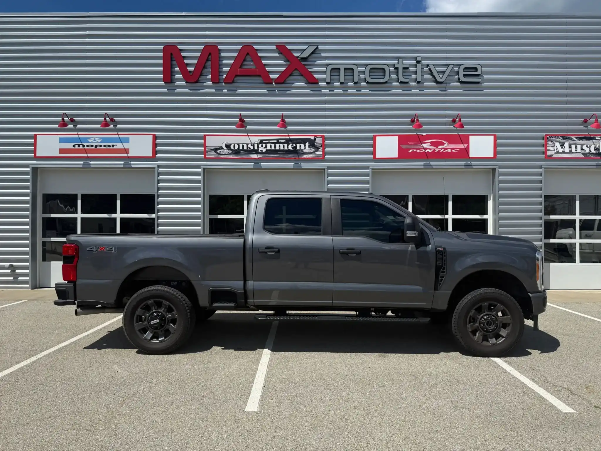 2023 Ford F-250 XL 4x4 Crew Cab 6-3/4' Box's photo
