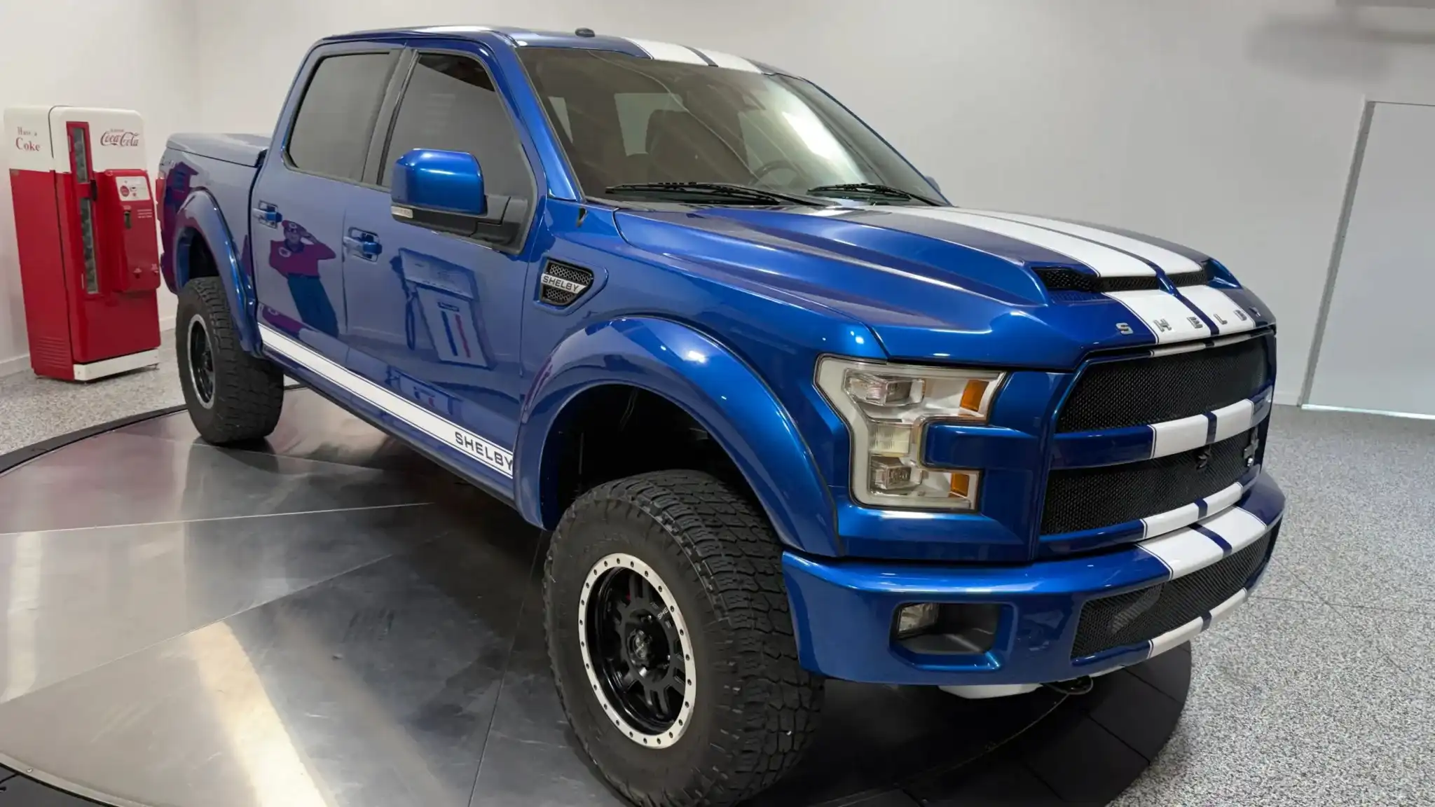 2017 Ford F-150 Lariat 4WD SuperCrew 5-1/2' Box's photo