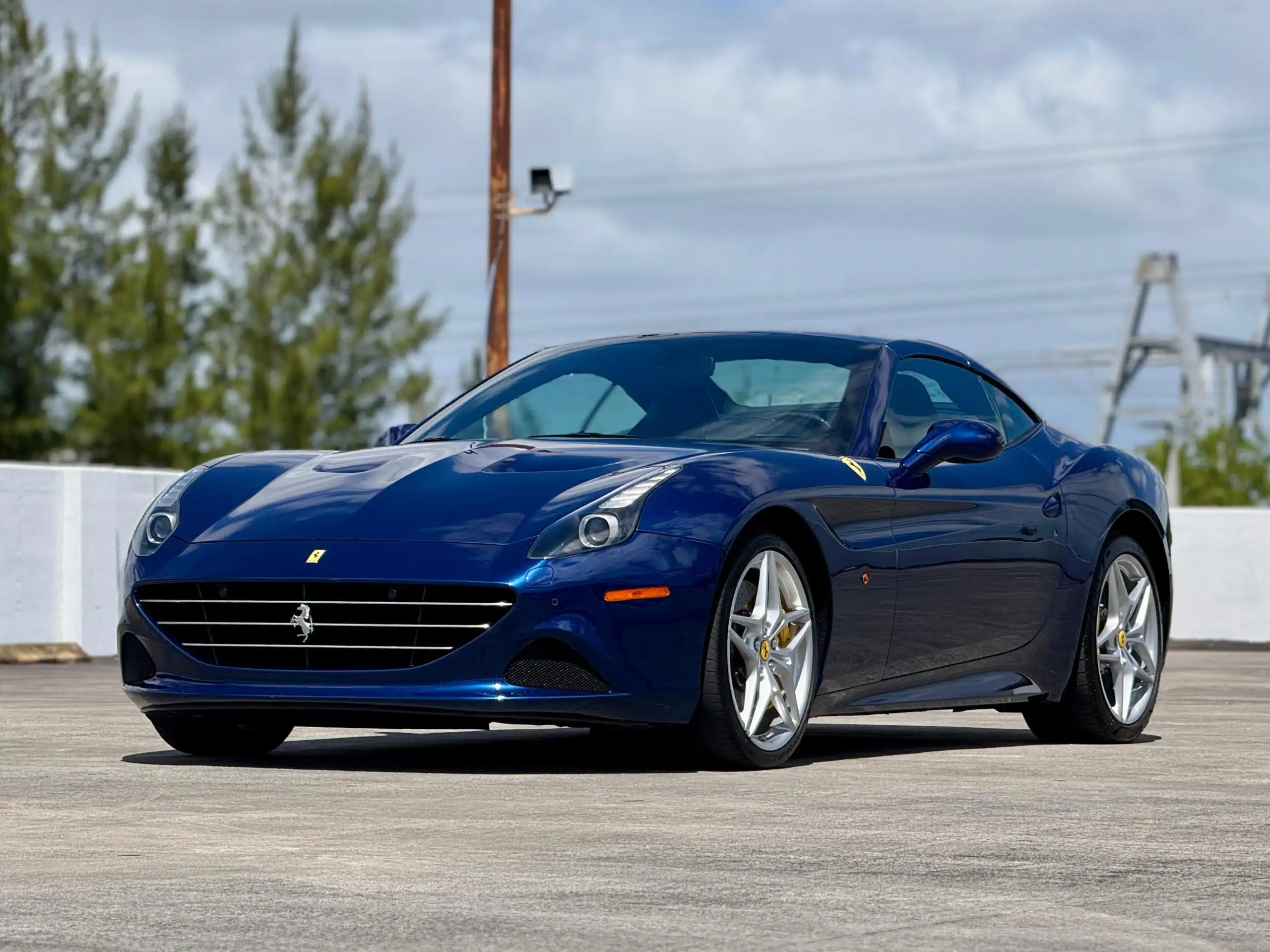 2016 Ferrari California Base's photo