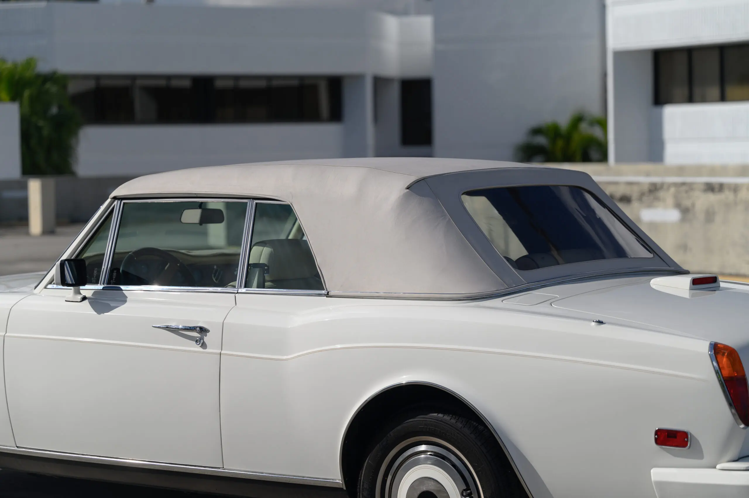 1989 Rolls-Royce Corniche undefined photo 4