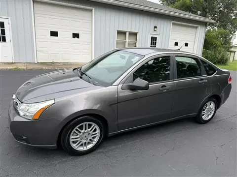2011 Ford Focus SE photo 4